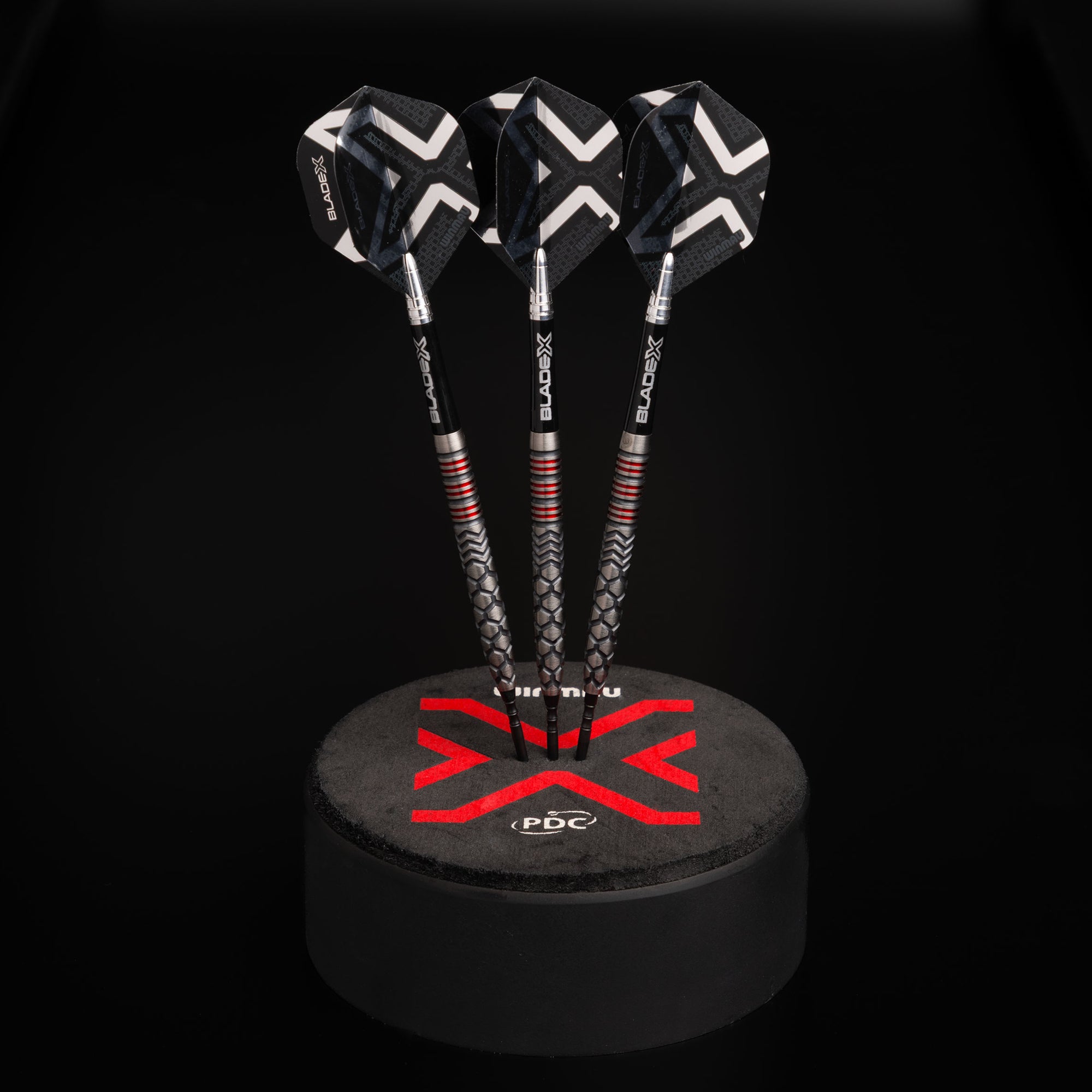 Winmau Blade X Prism Delta Dart Flights - Metallic Black & Silver