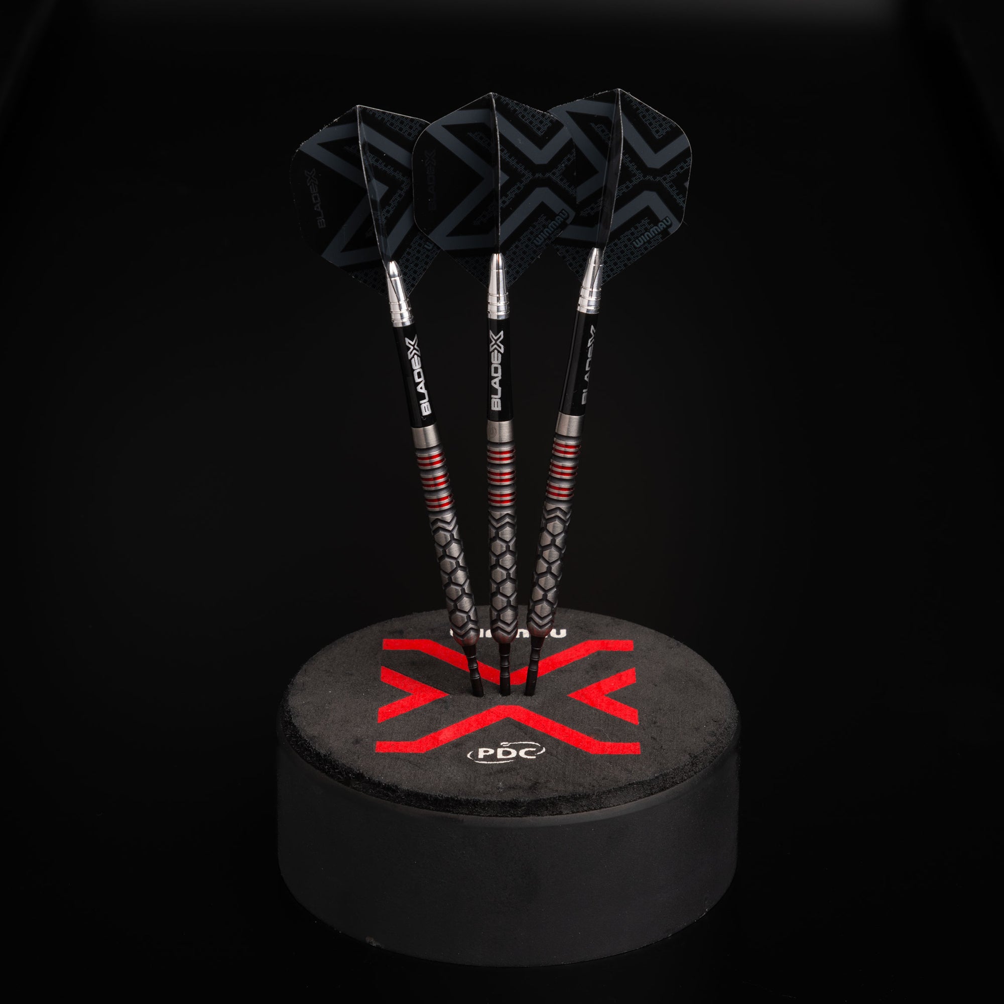 Winmau Blade X Prism Delta Dart Flights - Metallic Black & Grey